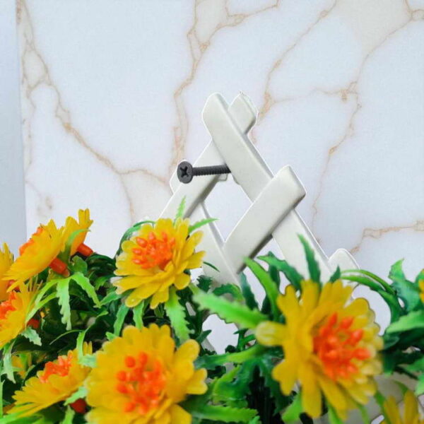 Bunga Rambat Dinding Jocelyn Florist